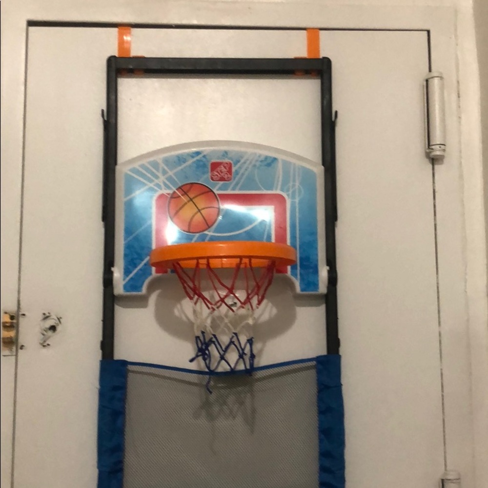 Indoor basketball hoop